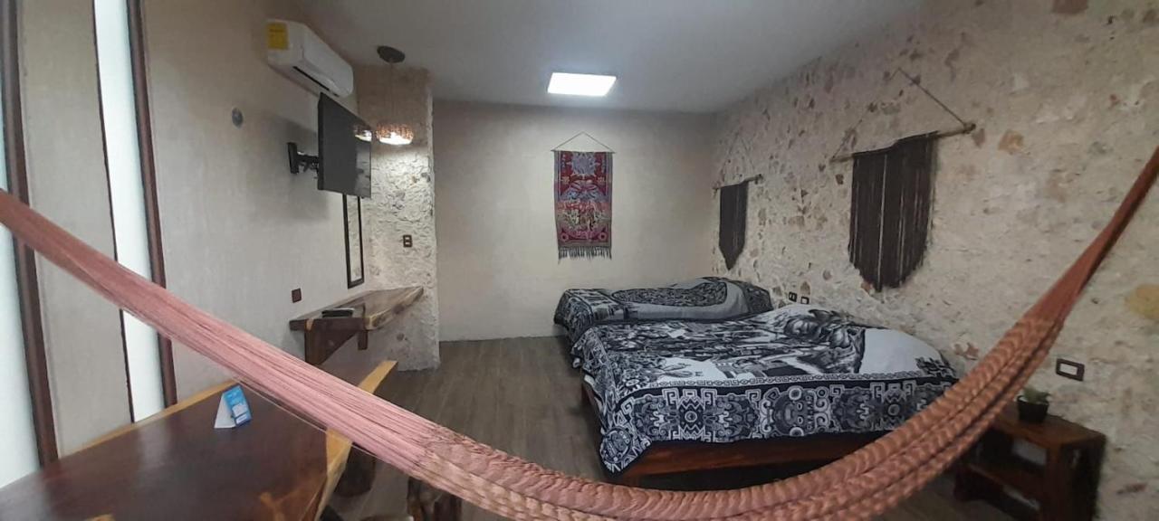 Casa Los Jarochos Valladolid  Esterno foto