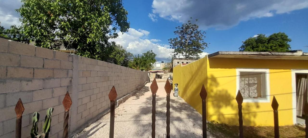 Casa Los Jarochos Valladolid  Esterno foto